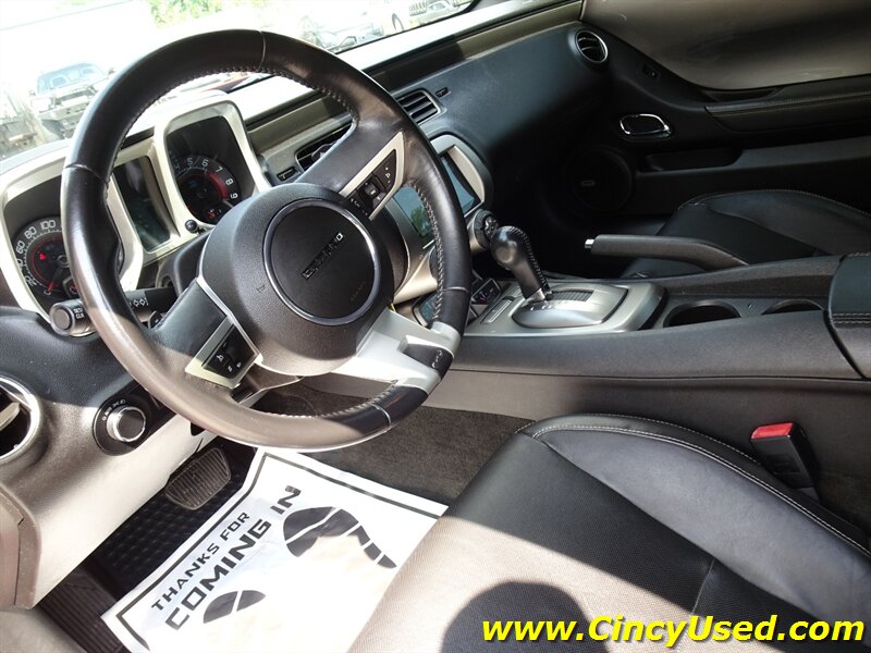 2011 Chevrolet Camaro SS - Photo 11 - Cincinnati, OH 45255