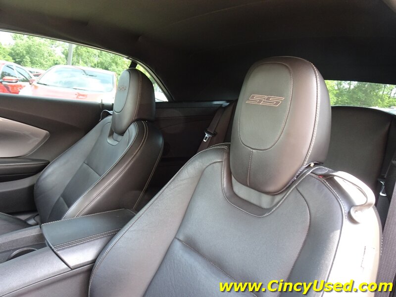 2011 Chevrolet Camaro SS - Photo 15 - Cincinnati, OH 45255