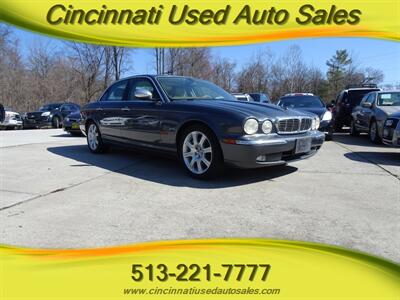 2004 Jaguar Vanden Plas  4.2L V8 RWD - Photo 1 - Cincinnati, OH 45255