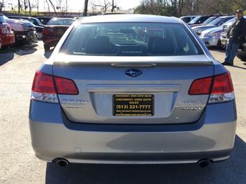2010 Subaru Legacy 2.5GT Limited   - Photo 5 - Cincinnati, OH 45255