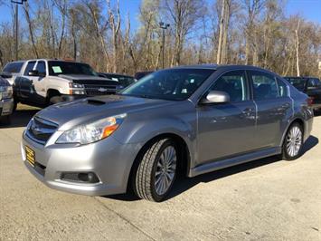 2010 Subaru Legacy 2.5GT Limited   - Photo 11 - Cincinnati, OH 45255