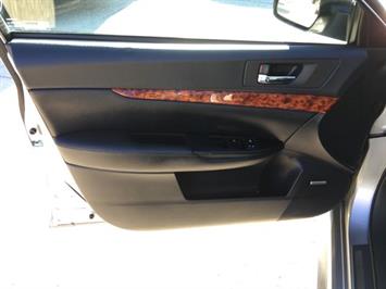 2010 Subaru Legacy 2.5GT Limited   - Photo 23 - Cincinnati, OH 45255