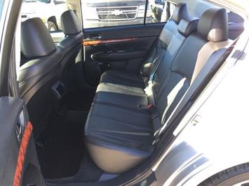 2010 Subaru Legacy 2.5GT Limited   - Photo 15 - Cincinnati, OH 45255