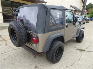 2003 Jeep Wrangler Sport   - Photo 24 - Cincinnati, OH 45255