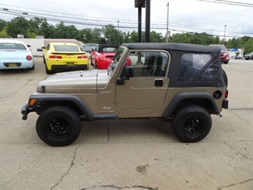 2003 Jeep Wrangler Sport   - Photo 26 - Cincinnati, OH 45255