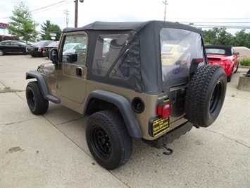 2003 Jeep Wrangler Sport   - Photo 16 - Cincinnati, OH 45255