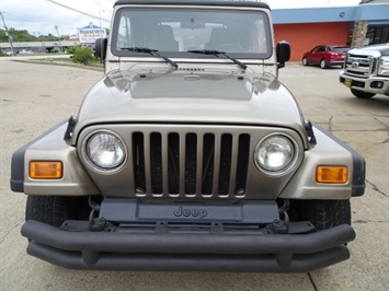 2003 Jeep Wrangler Sport   - Photo 3 - Cincinnati, OH 45255