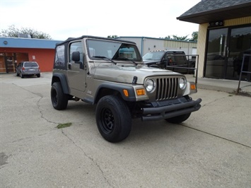 2003 Jeep Wrangler Sport   - Photo 2 - Cincinnati, OH 45255