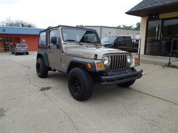 2003 Jeep Wrangler Sport   - Photo 4 - Cincinnati, OH 45255