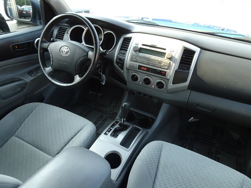 2011 Toyota Tacoma V6 - Photo 9 - Cincinnati, OH 45255