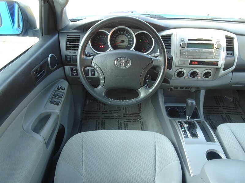 2011 Toyota Tacoma V6 - Photo 12 - Cincinnati, OH 45255