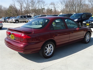 2000 Ford Contour SE   - Photo 6 - Cincinnati, OH 45255