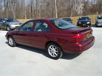 2000 Ford Contour SE   - Photo 4 - Cincinnati, OH 45255