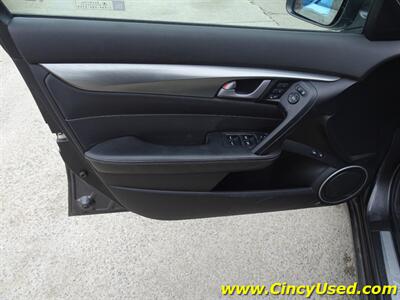2010 Acura TL SH-AWD w/Tech w/HPT   - Photo 28 - Cincinnati, OH 45255