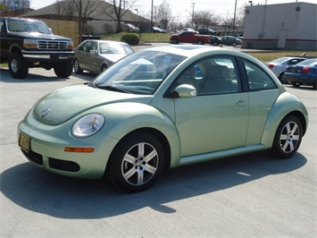 2006 Volkswagen New Beetle   - Photo 3 - Cincinnati, OH 45255