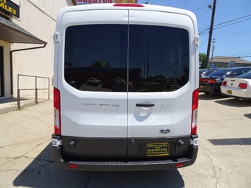 2017 Ford Transit Wagon 350 XLT   - Photo 4 - Cincinnati, OH 45255