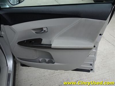 2013 Toyota Venza XLE   - Photo 28 - Cincinnati, OH 45255