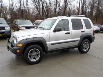 2005 Jeep Liberty Renegade   - Photo 3 - Cincinnati, OH 45255