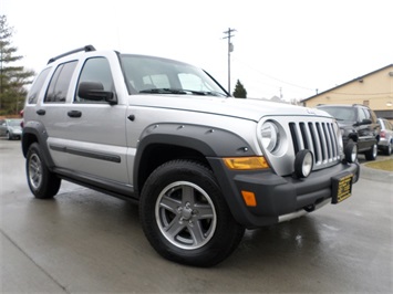 2005 Jeep Liberty Renegade   - Photo 10 - Cincinnati, OH 45255