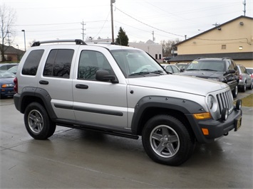 2005 Jeep Liberty Renegade   - Photo 1 - Cincinnati, OH 45255