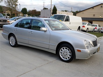2002 Mercedes-Benz E Class E320   - Photo 1 - Cincinnati, OH 45255