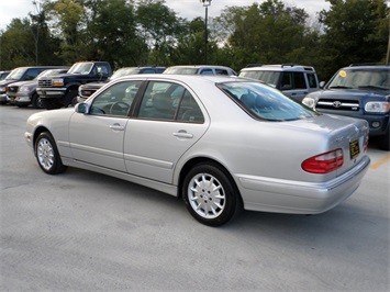2002 Mercedes-Benz E Class E320   - Photo 4 - Cincinnati, OH 45255