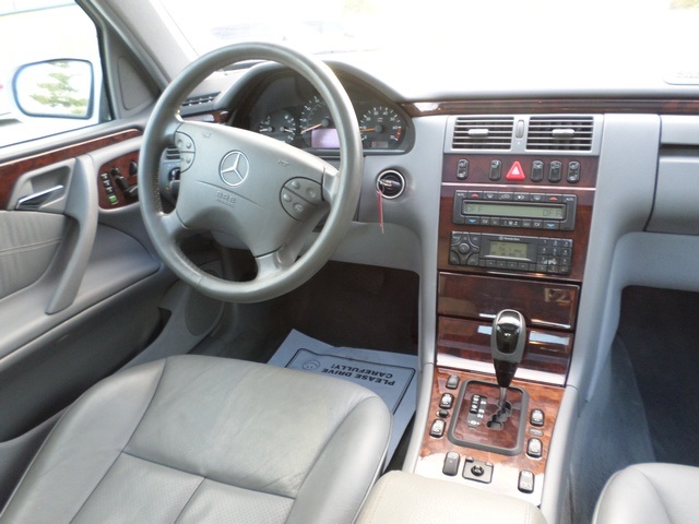 2002 e320 interior