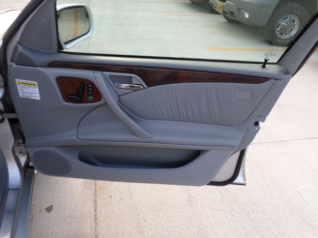 2002 Mercedes-Benz E Class E320   - Photo 23 - Cincinnati, OH 45255