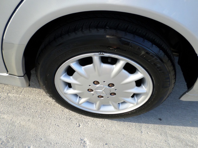 2002 Mercedes-Benz E Class E320   - Photo 29 - Cincinnati, OH 45255