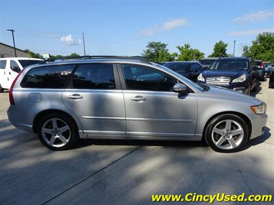 2008 Volvo V50 2.4L I5 FWD   - Photo 6 - Cincinnati, OH 45255