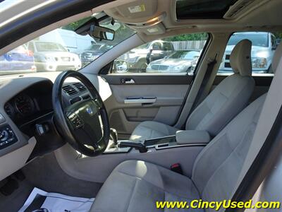 2008 Volvo V50 2.4L I5 FWD   - Photo 10 - Cincinnati, OH 45255