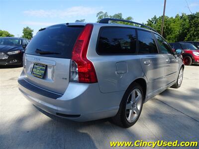 2008 Volvo V50 2.4L I5 FWD   - Photo 7 - Cincinnati, OH 45255