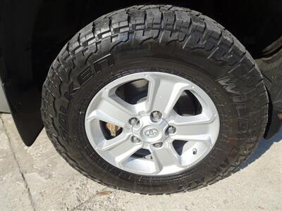 2020 Toyota Tundra SR5  5.7L V8 4X4 - Photo 95 - Cincinnati, OH 45255