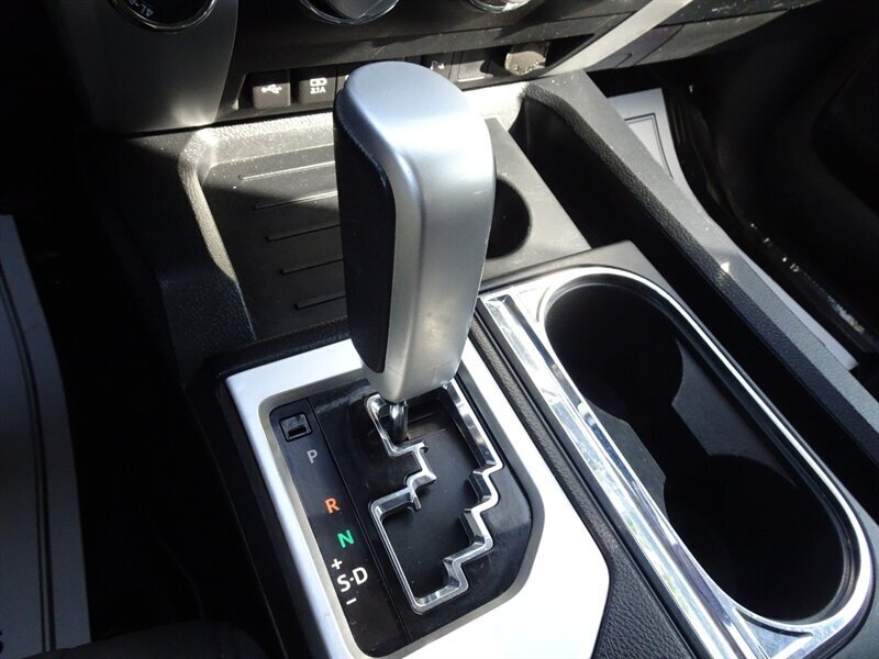 2020 Toyota Tundra SR5 5.7L V8 4X4 - Photo 82 - Cincinnati, OH 45255