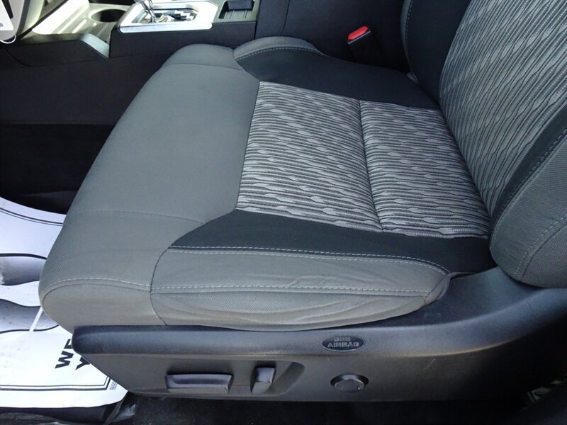 2020 Toyota Tundra SR5 5.7L V8 4X4 - Photo 74 - Cincinnati, OH 45255