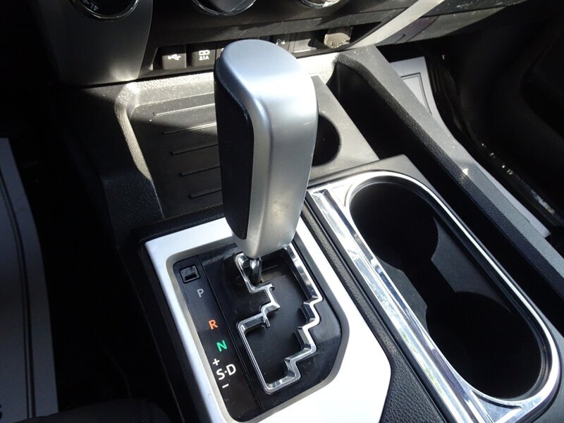2020 Toyota Tundra SR5 5.7L V8 4X4 - Photo 50 - Cincinnati, OH 45255
