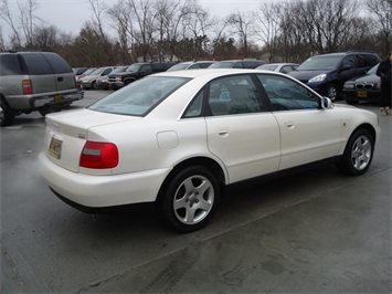 1998 Audi A4   - Photo 6 - Cincinnati, OH 45255