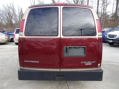 2000 Chevrolet Express G1500 Braun Handicap Lift 5.7L V8 RWD - Photo 7 - Cincinnati, OH 45255