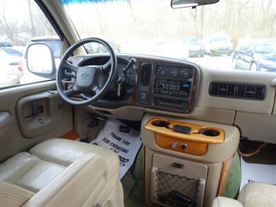 2000 Chevrolet Express G1500 Braun Handicap Lift 5.7L V8 RWD - Photo 14 - Cincinnati, OH 45255