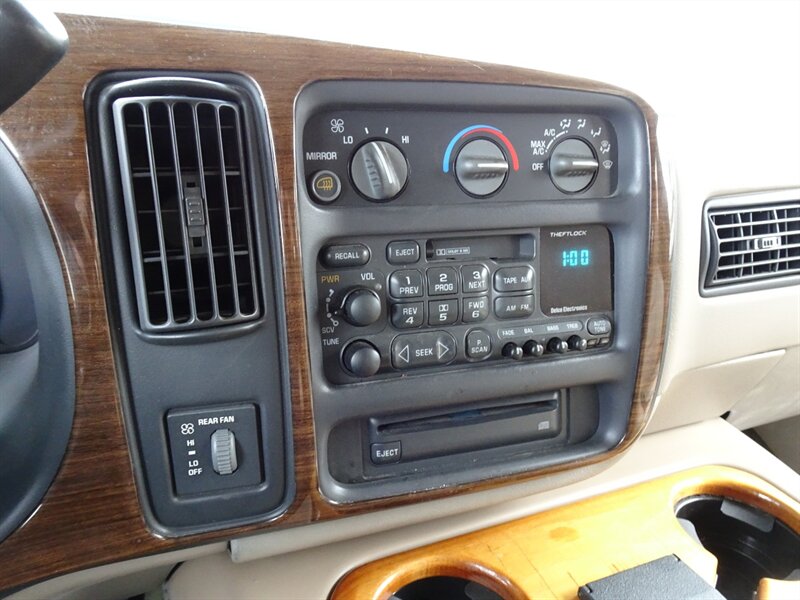 2000 Chevrolet Express G1500 Braun Handicap Lift 5.7L V8 RWD - Photo 19 - Cincinnati, OH 45255