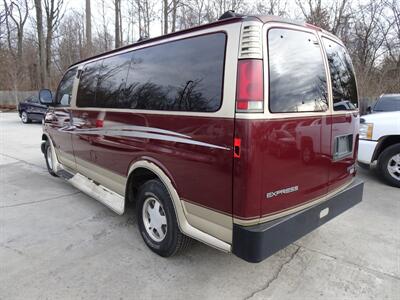 2000 Chevrolet Express G1500 Braun Handicap Lift 5.7L V8 RWD - Photo 8 - Cincinnati, OH 45255