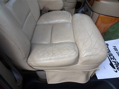 2000 Chevrolet Express G1500 Braun Handicap Lift 5.7L V8 RWD - Photo 27 - Cincinnati, OH 45255