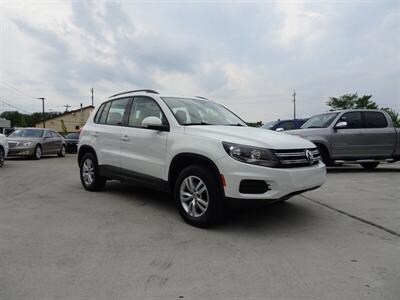 2016 Volkswagen Tiguan 2.0T S  FWD - Photo 2 - Cincinnati, OH 45255