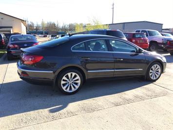 2010 Volkswagen CC Sport   - Photo 6 - Cincinnati, OH 45255