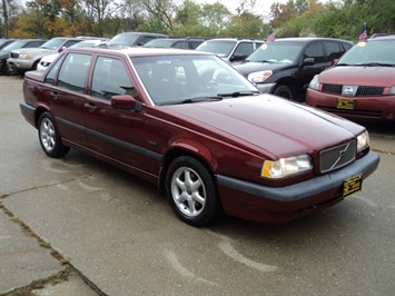 1996 VOLVO 850   - Photo 1 - Cincinnati, OH 45255