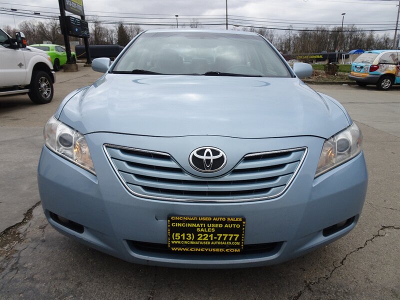 2008 Toyota Camry XLE - Photo 2 - Cincinnati, OH 45255