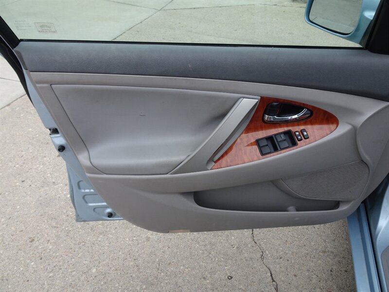 2008 Toyota Camry XLE - Photo 25 - Cincinnati, OH 45255