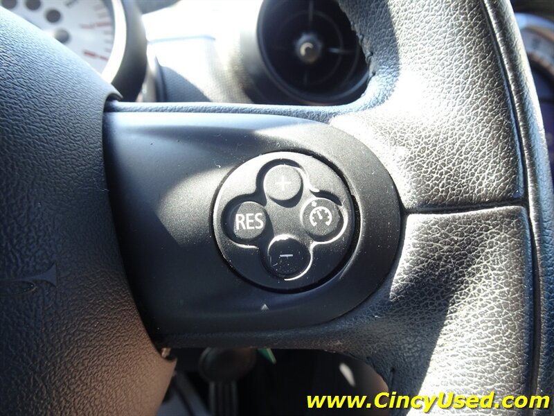 2014 MINI Countryman Cooper S 1.6L Turbo I4 Manual FWD - Photo 22 - Cincinnati, OH 45255