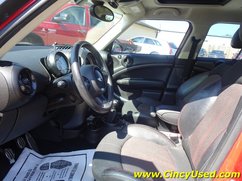 2014 MINI Countryman Cooper S 1.6L Turbo I4 Manual FWD - Photo 13 - Cincinnati, OH 45255