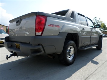 2002 Chevrolet Avalanche 2500   - Photo 13 - Cincinnati, OH 45255